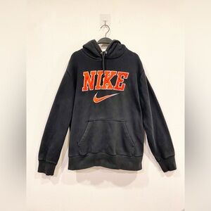 nike — vintage club arch gx pullover hoodie